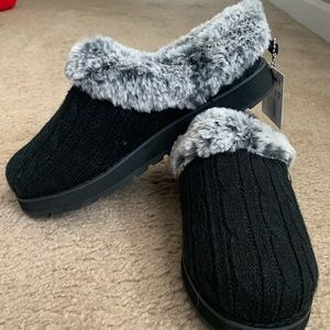 Bob’s for Sketchers Memory Foam Slippers